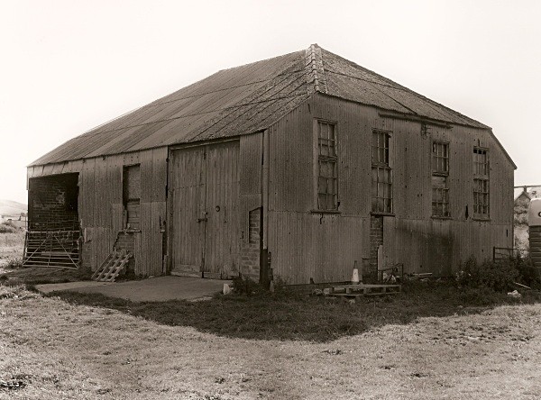 OUTBUILDING, Borth, Ceredigion 2007 - OTHER WELSH RUINS