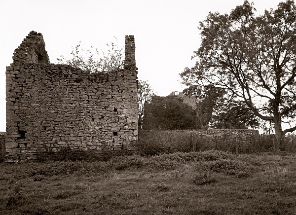 FOXHALL NEWYDD, Henllan, Denbighshire 1997